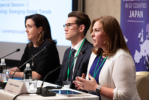 Dr. Cindy Drakeman (right), Mr. Benjamin Colton, and Ms. Diana van Maasdijk