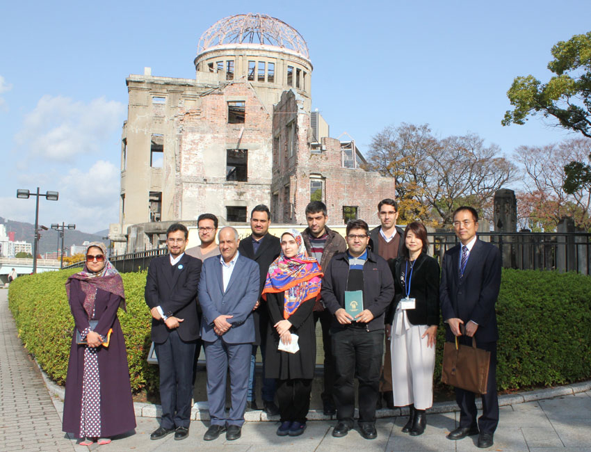 The student delegation and Mr. Shuichi Kato at the A-Bomb Dome