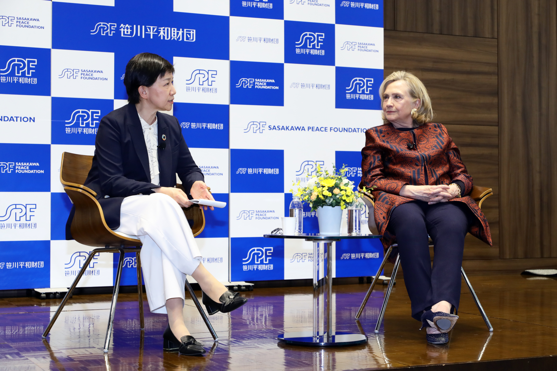 Secretary Clinton and Ms. Nakamitsu in conversation