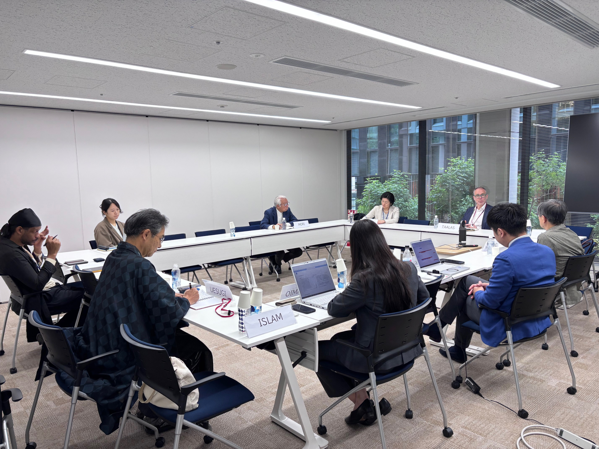 A closed seminar with fellows of the Center for Mediation Support (June 9)