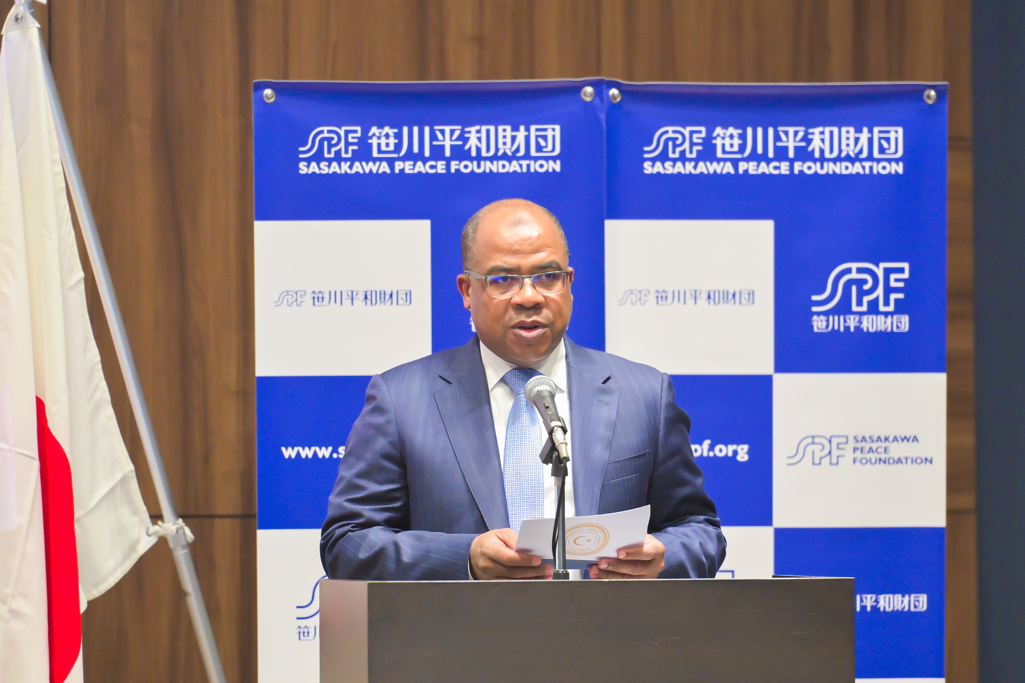 H.E. Dr. Khalifa Rajab Abdulsadeq (Minister of Oil and Gas,  State of Libya)