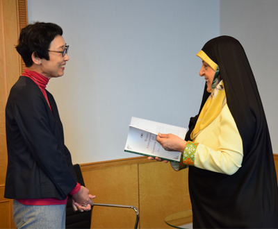 Dr. Ebtekar (right) and Dr. Kayoko Tatsumi, Director of the Middle East and Islam Program at SPF, discussing the joint report