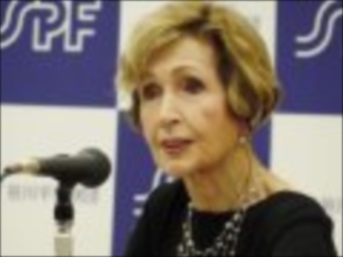 「社会と政府における女性のリーダーシップ－米国連邦下院議員、大使、そして母として－」（2014.2.25開催）