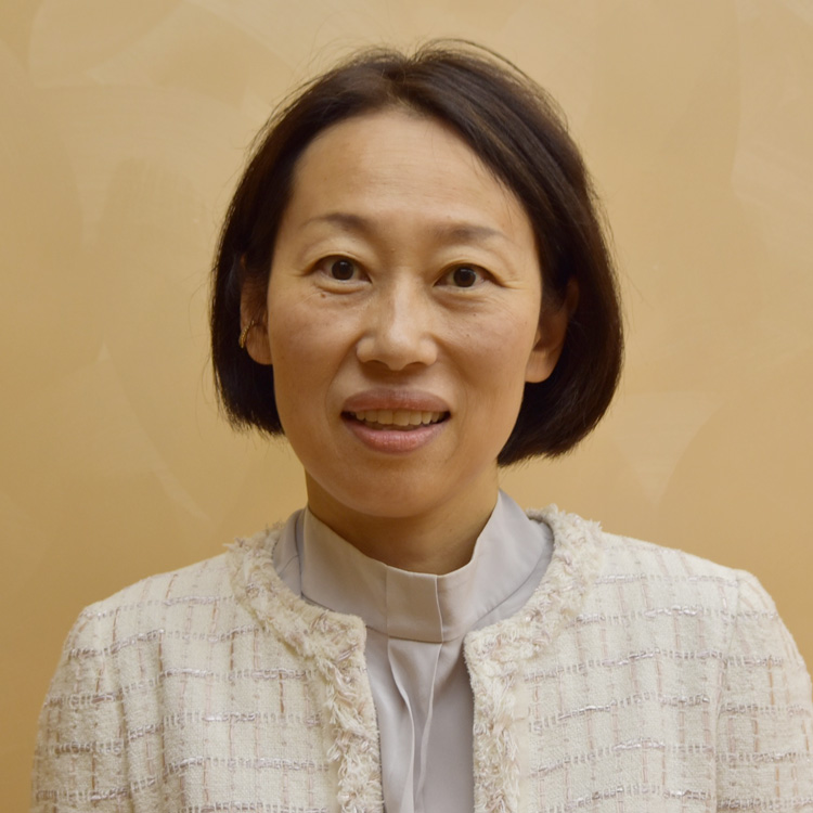 中山 万帆 氏