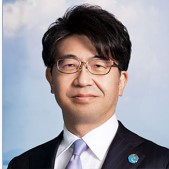 角南 篤 氏