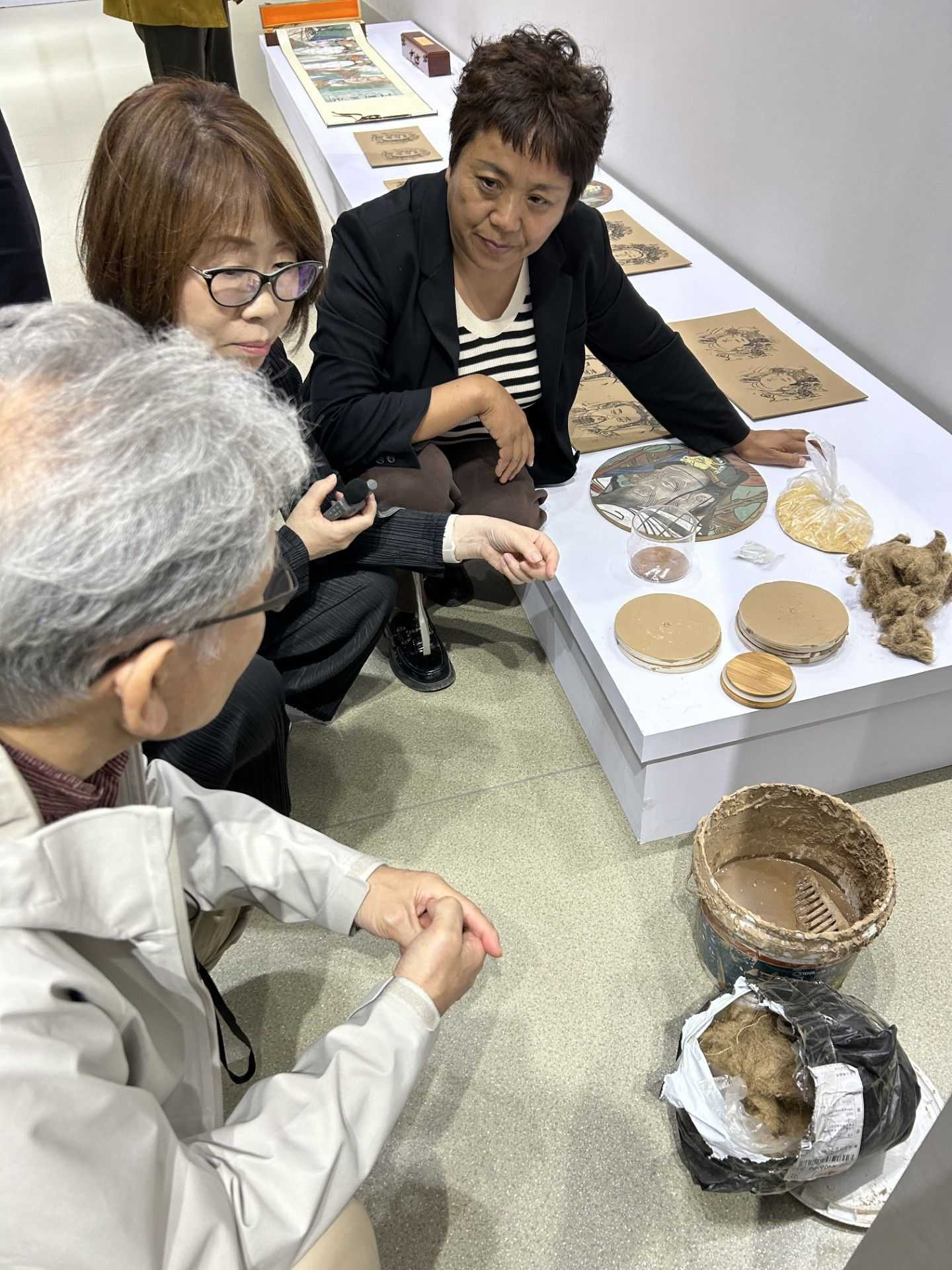 日本の人間国宝が中国を訪問 中国の伝統工芸関係者と交流会 | 笹川日中