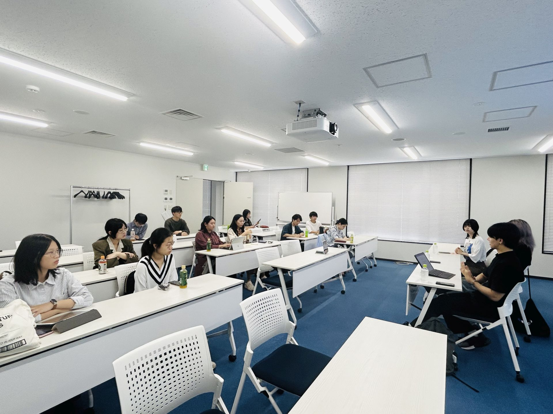 都市と社会的不平等 終了】写真展 ウクライナ難民から考える 戦争と平和 – 大田区立
