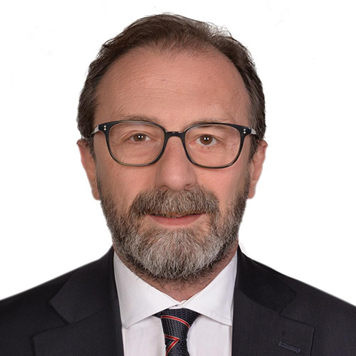 アルプ・アイ氏