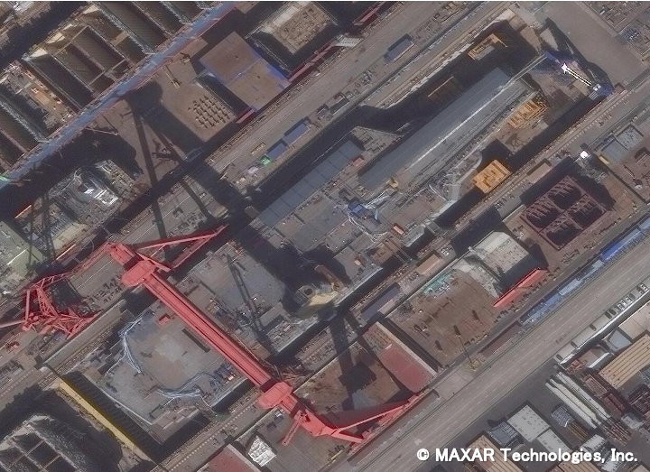 図9　2021年10月23日　建造中の003型空母（上海江南造船所）