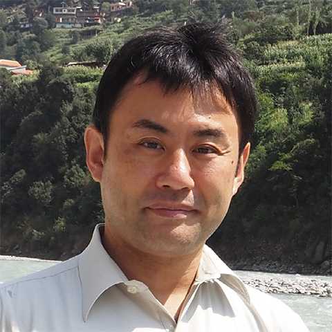 登利谷 正人 氏
