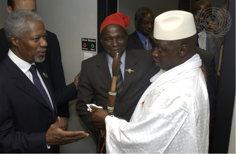 UN Photo/Eskinder Debebe AUへの改組を決めるOAU首脳会議（ダーバン）に出席したアナン国連事務総長（2002年7月8日）