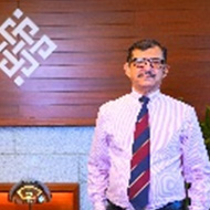 Dr. Vijay Sakhuja