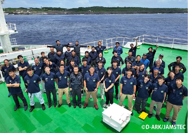 研究機関・大学・民間企業・水族館など、多様な分野のメンバーが集結