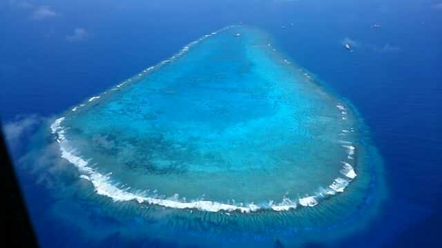 沖ノ鳥島の背景